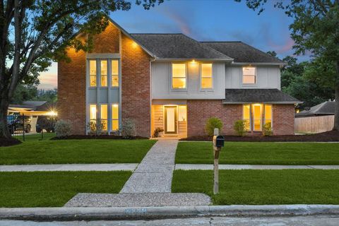 Photo of 15722 Brookvilla Drive, Houston, TX 77059 (MLS # 51650389)