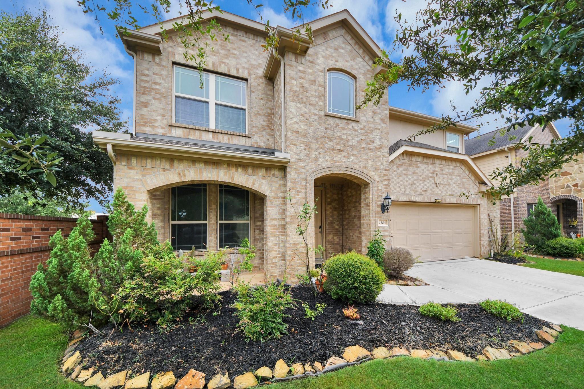 23714 Via Viale Drive