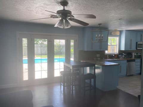 Tiny photo for 5515 W Airport Boulevard, Houston, TX 77035 (MLS # 24300872)
