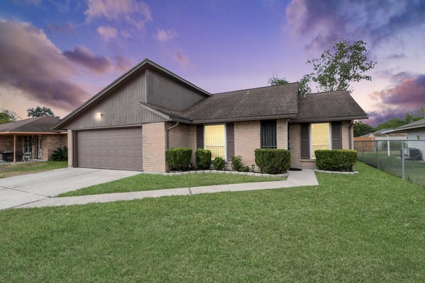 1930 DEERHURST LN, HOUSTON, TX 77088 - Image dc7c006d869cdf4a335db299e9e4f2d4/922851657