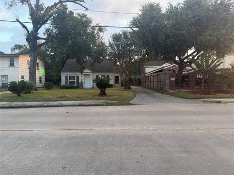 Homes For Sale - 3745 Griggs Road<br/> Harris County, Houston, TX 77021