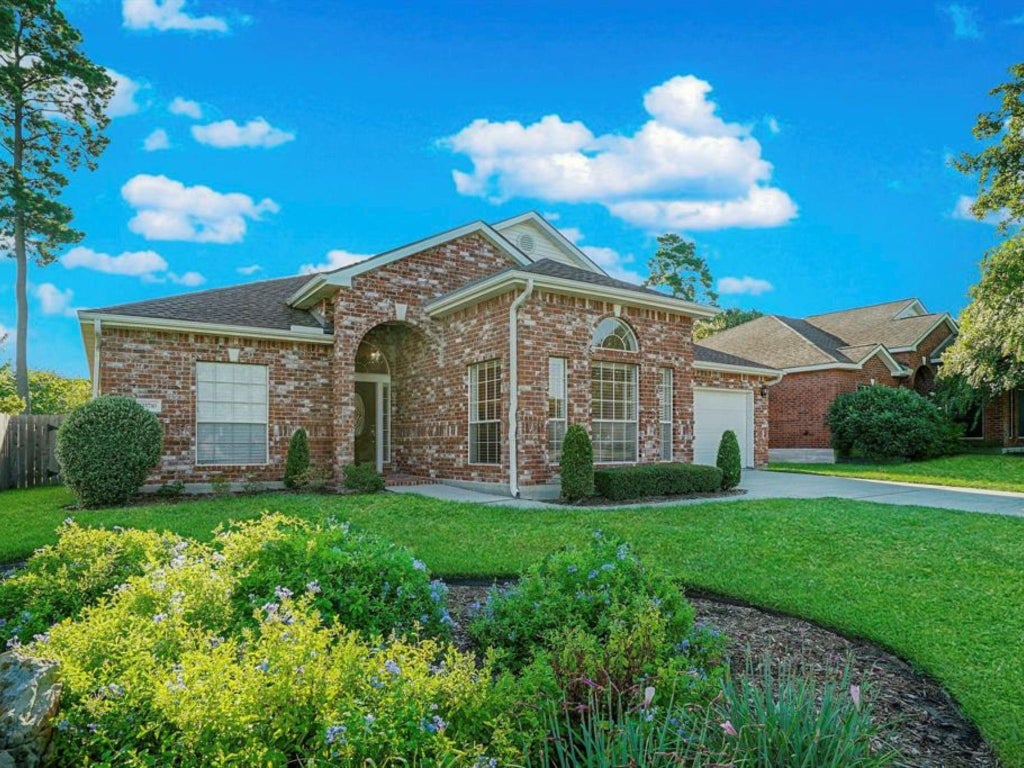 Photo of 25710 Bearborough Drive, Spring, TX 77386 (MLS # 67979211)