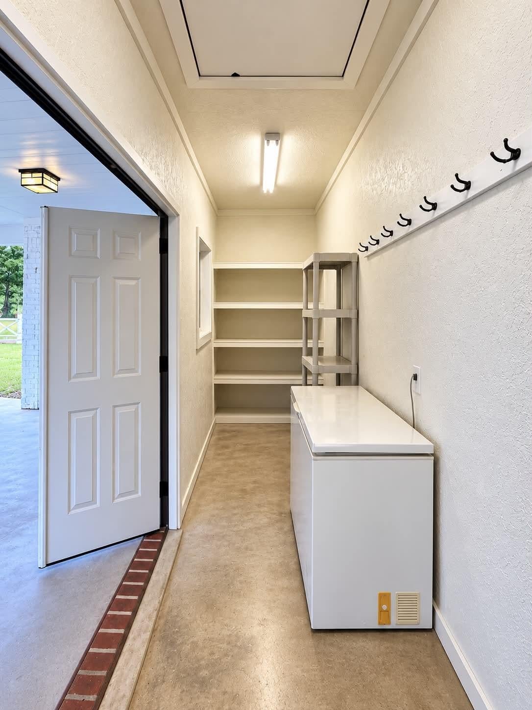15633 Rustling Oak Lane