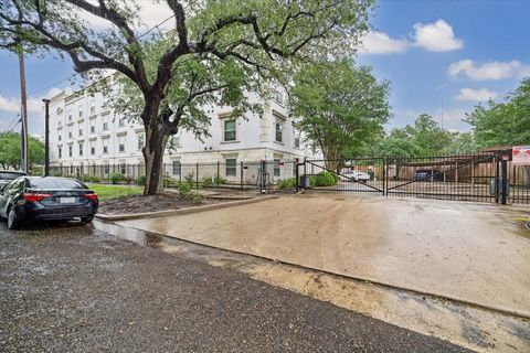 Photo of 3501 Chenevert Street #7, Houston, TX 77004 (MLS # 75533813)
