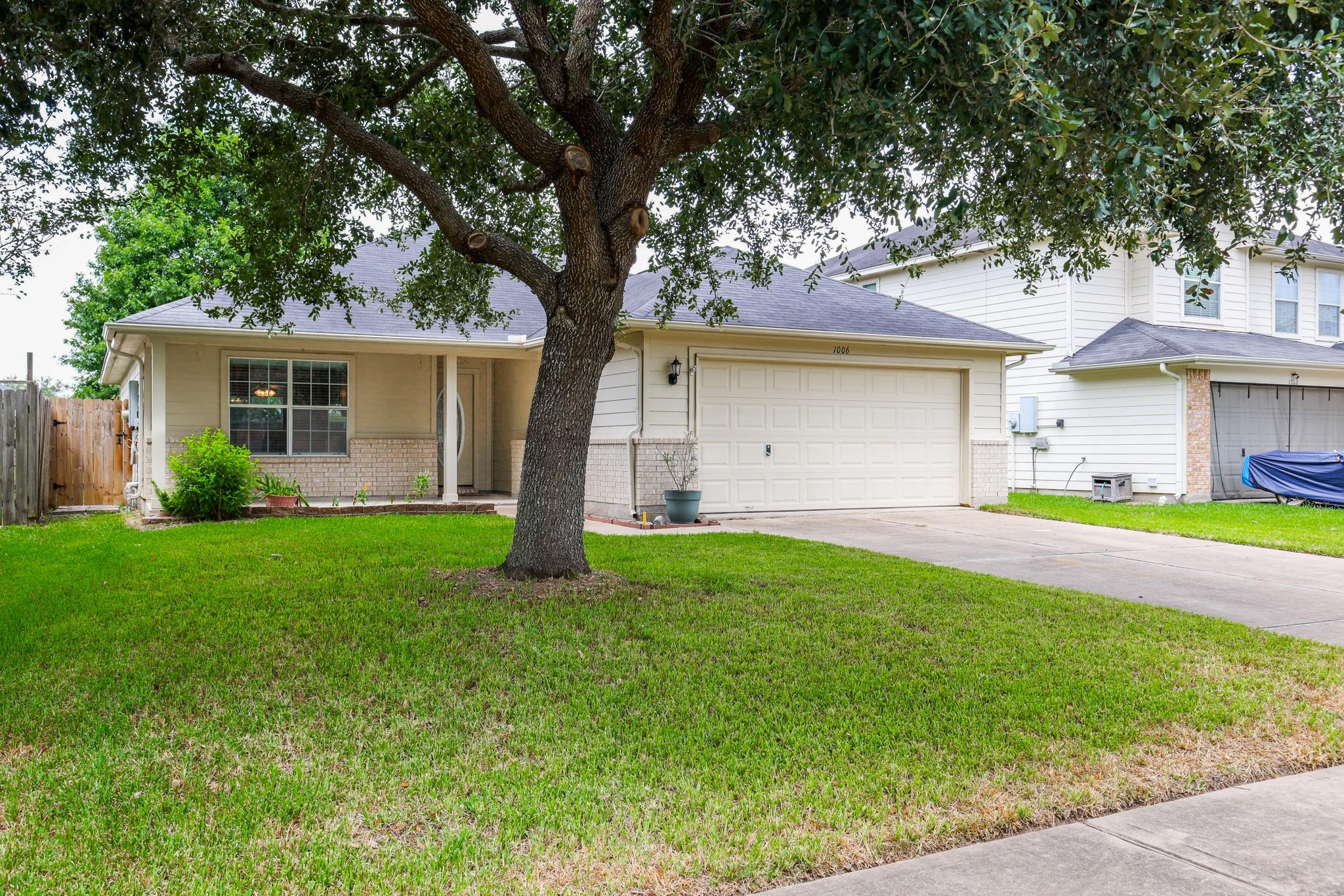 1006 Harrisburg Court