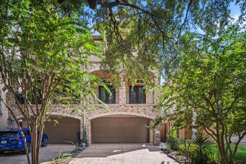 Photo of 6615 Wanita Place, Houston, TX 77007 (MLS # 80551067)