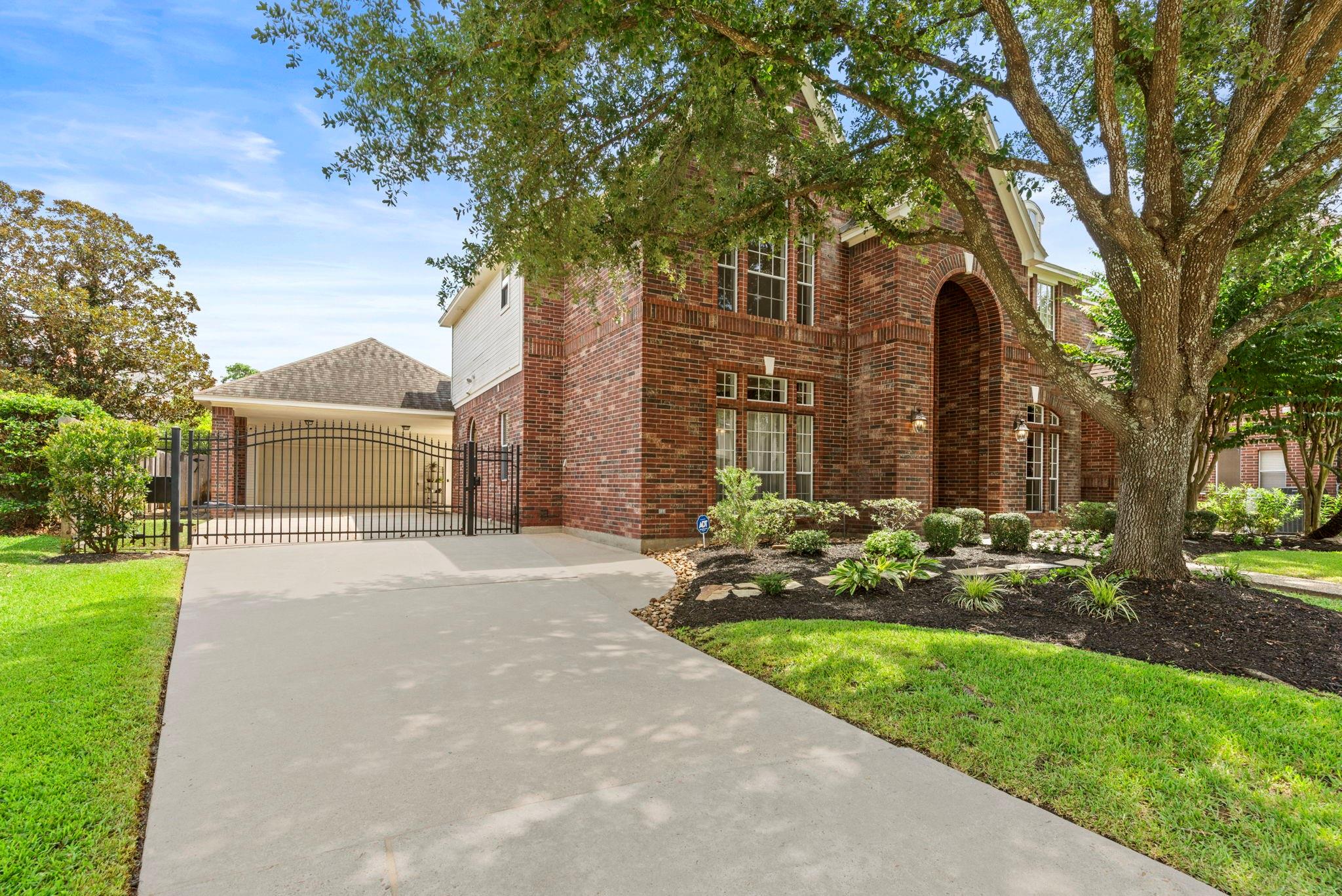 5311 Valleyview Creek Court