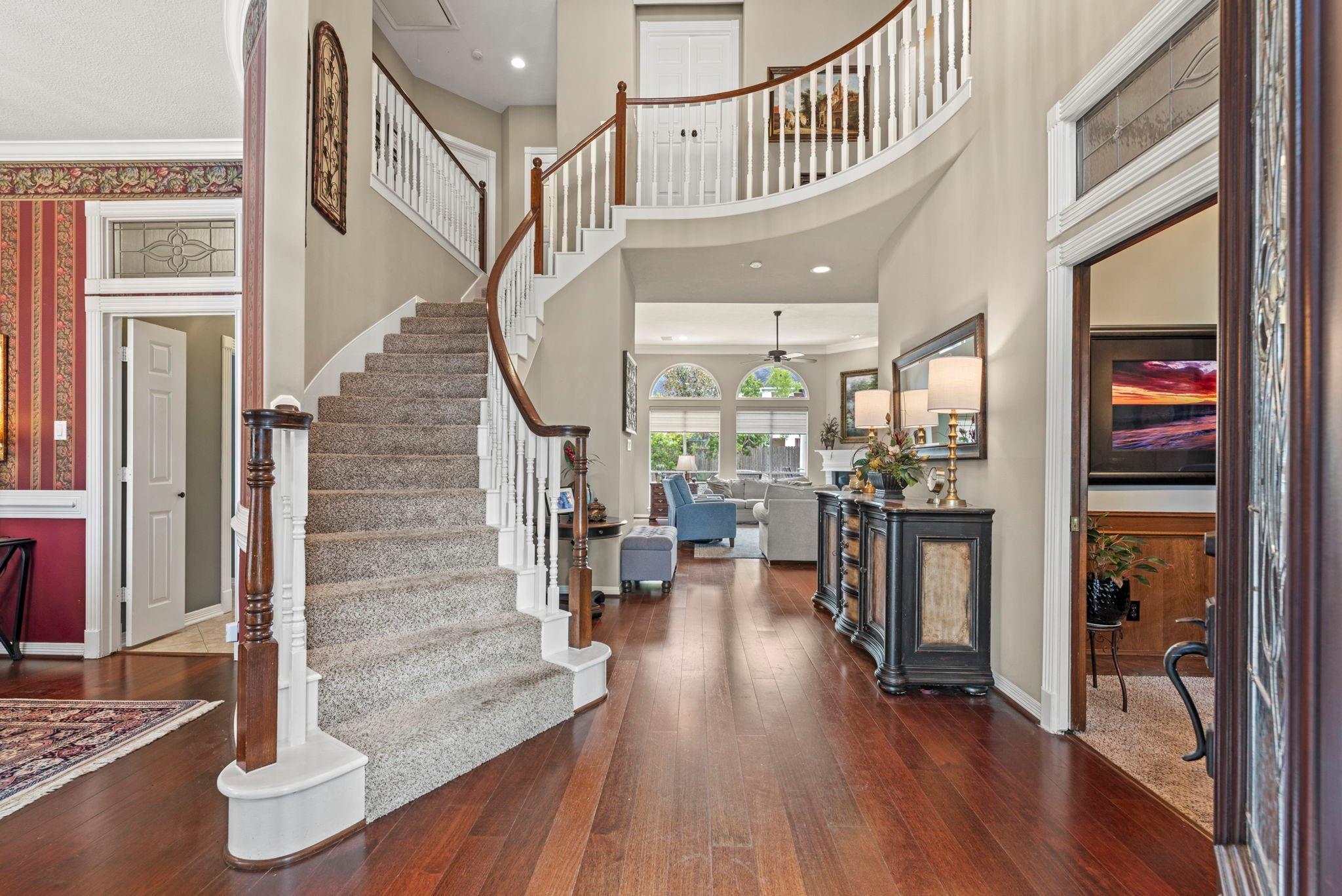 5311 Valleyview Creek Court