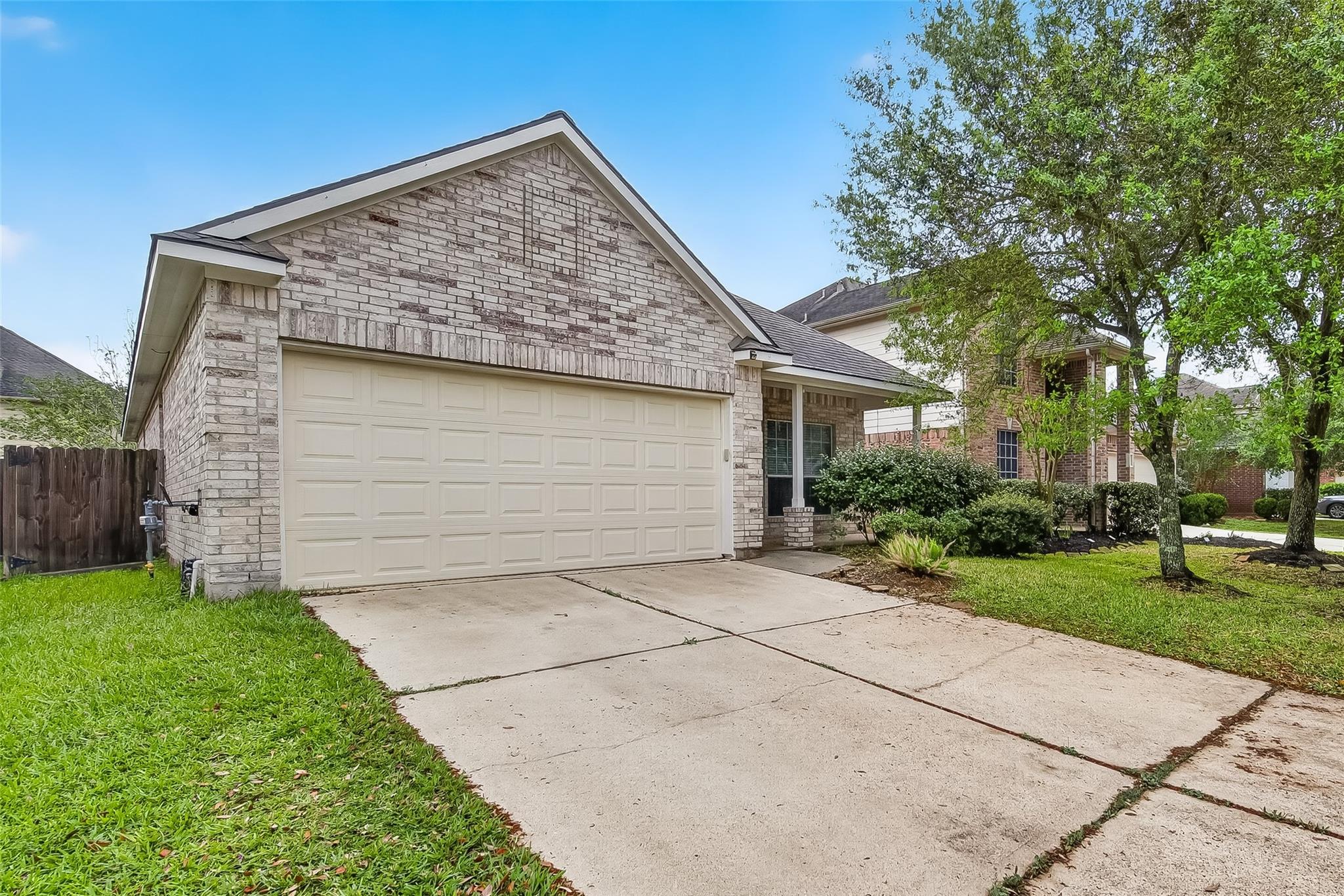 6431 Applewood Forest Drive