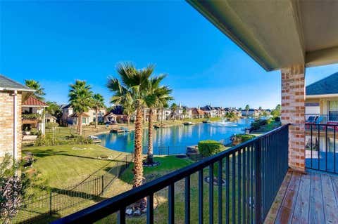 Homes For Rent - 14207 Hawkesbury Court<br/> Sugar Land, TX 77498
