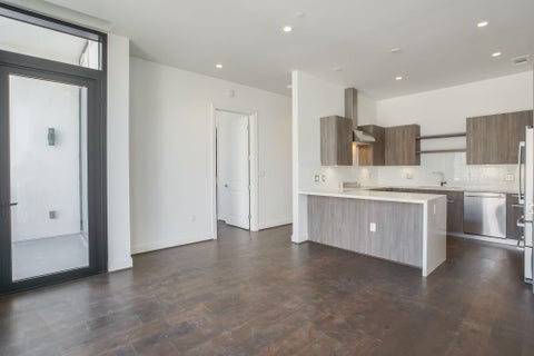 Condo For Sale - 1211 Caroline Street #1008<br/> Houston, TX 77002