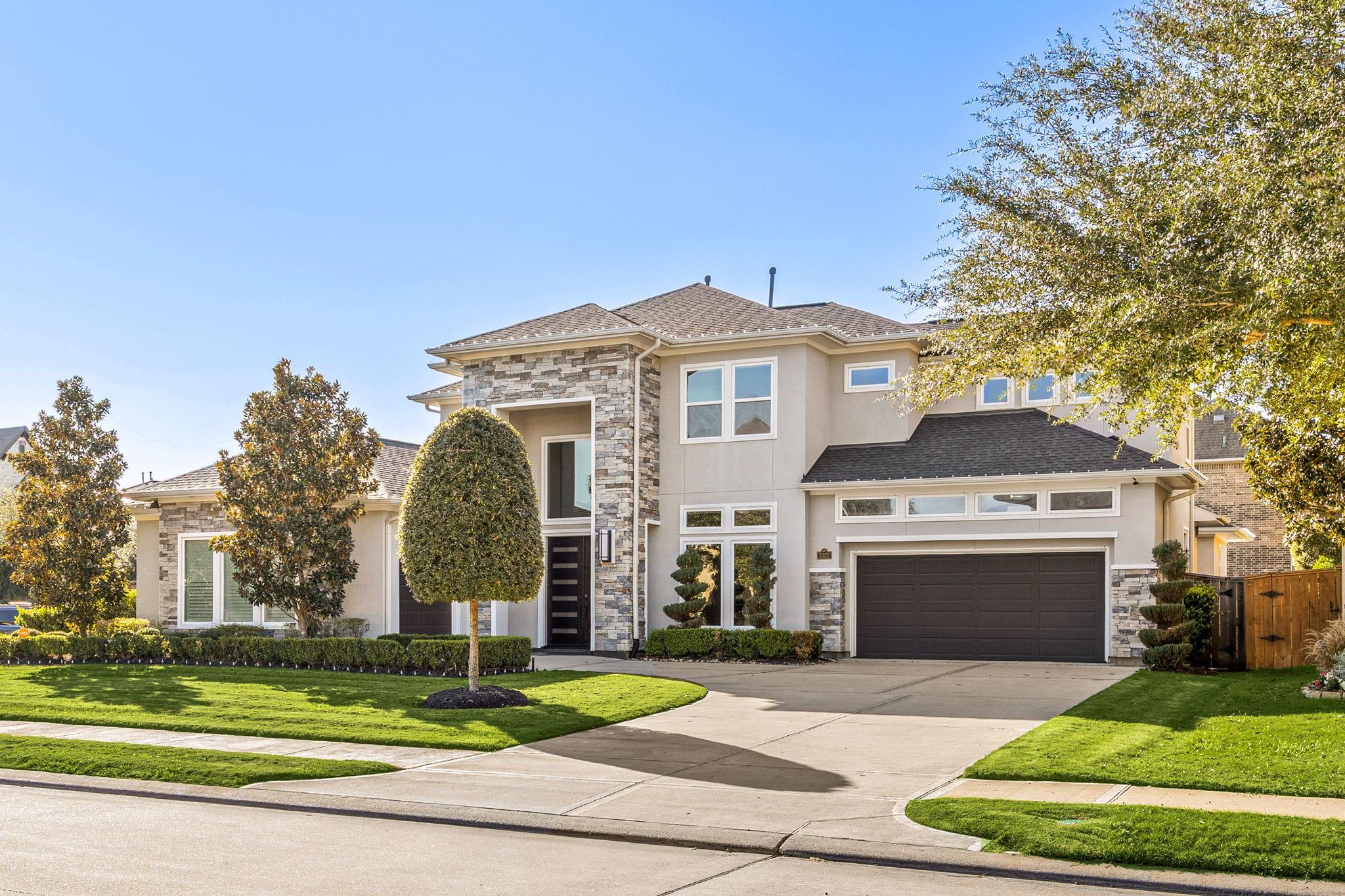 3322 Rumbling Rock Lane