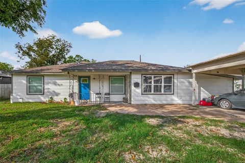 Photo of 5613 Dorothy Ann Drive, Houston, TX 77076 (MLS # 61069683)