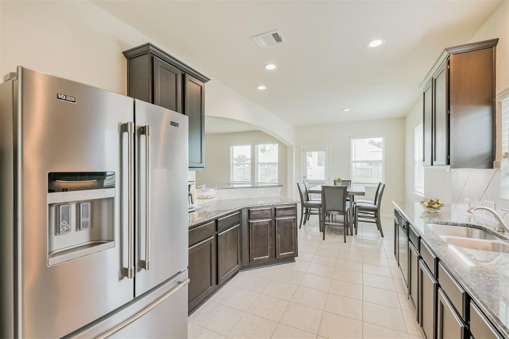 Photo of 341 Gallant Fox Way, Woodbranch, TX 77357 (MLS # 43306463)