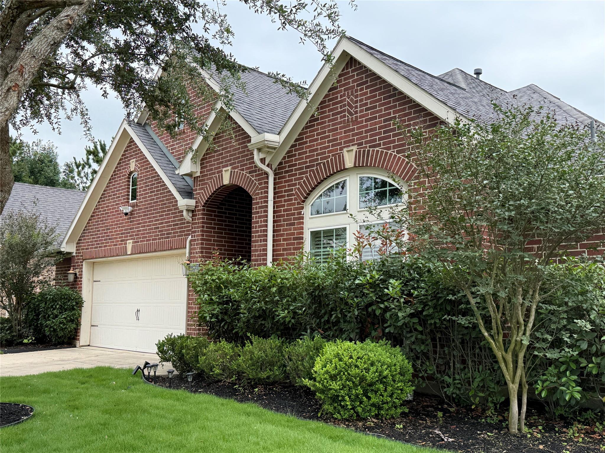 27630 Linden Ridge Lane