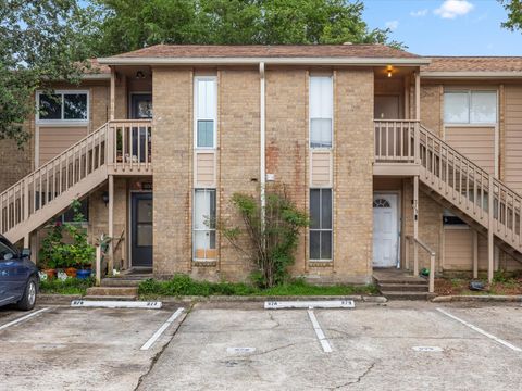 Photo of 1505 Ward Road #215, Baytown, TX 77520 (MLS # 5770704)