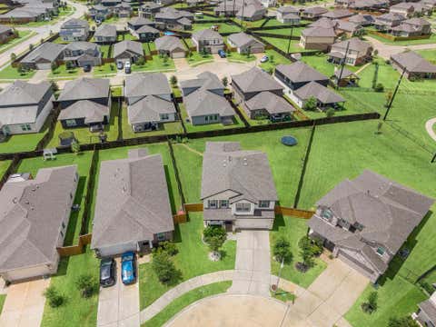 Tiny photo for 10502 Watershed Drive, Rosharon, TX 77583 (MLS # 11319165)