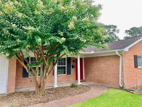 Tiny photo for 9634 Fairdale Lane, Houston, TX 77063 (MLS # 79026501)