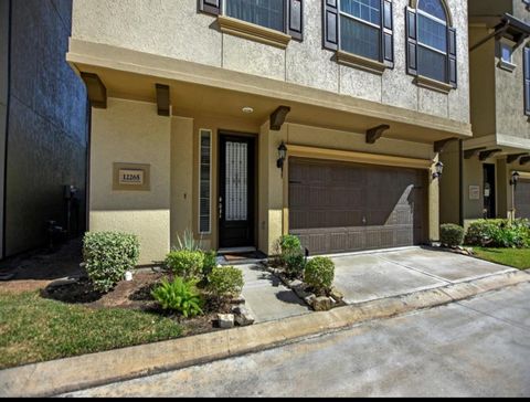 Photo of 12265 Oxford Crescent Circle, Houston, TX 77082 (MLS # 59796183)