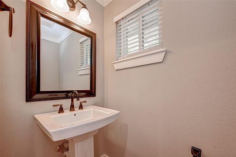 Tiny photo for 10138 Hazelhurst Drive, Houston, TX 77043 (MLS # 50620245)