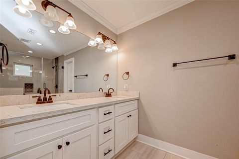 Tiny photo for 10138 Hazelhurst Drive, Houston, TX 77043 (MLS # 50620245)