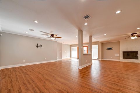 Tiny photo for 10138 Hazelhurst Drive, Houston, TX 77043 (MLS # 50620245)