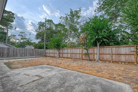 Tiny photo for 10138 Hazelhurst Drive, Houston, TX 77043 (MLS # 50620245)