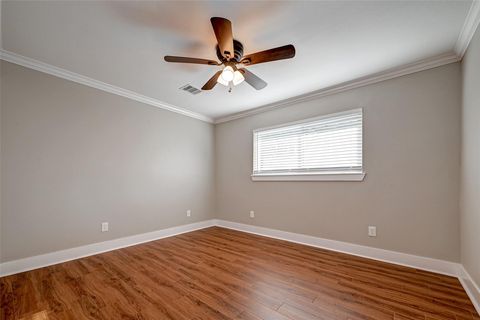 Tiny photo for 10138 Hazelhurst Drive, Houston, TX 77043 (MLS # 50620245)