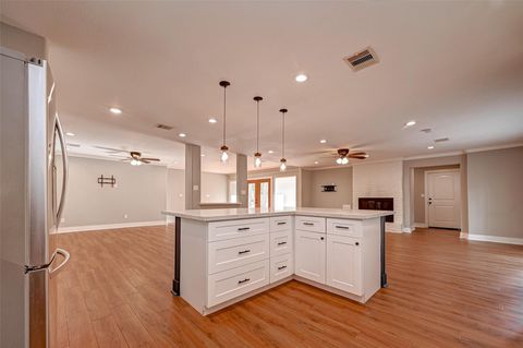 Tiny photo for 10138 Hazelhurst Drive, Houston, TX 77043 (MLS # 50620245)