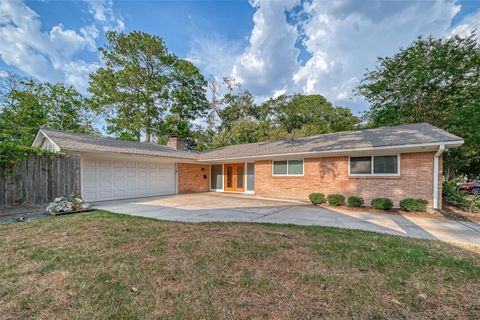 Tiny photo for 10138 Hazelhurst Drive, Houston, TX 77043 (MLS # 50620245)