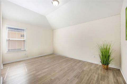 Tiny photo for 914 Windy Garden Way, Richmond, TX 77406 (MLS # 84103588)