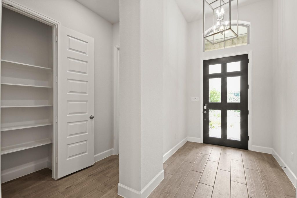 Photo of 17406 Bayflower Drive, Conroe, TX 77385 (MLS # 85001845)