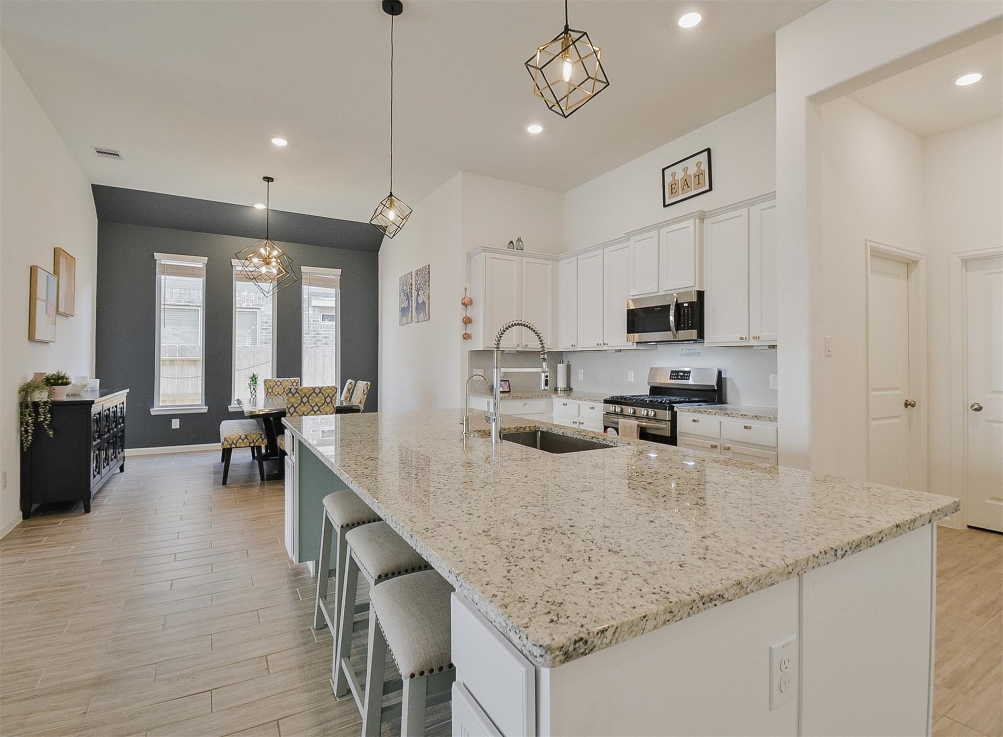 9407 Camden Cliff Court