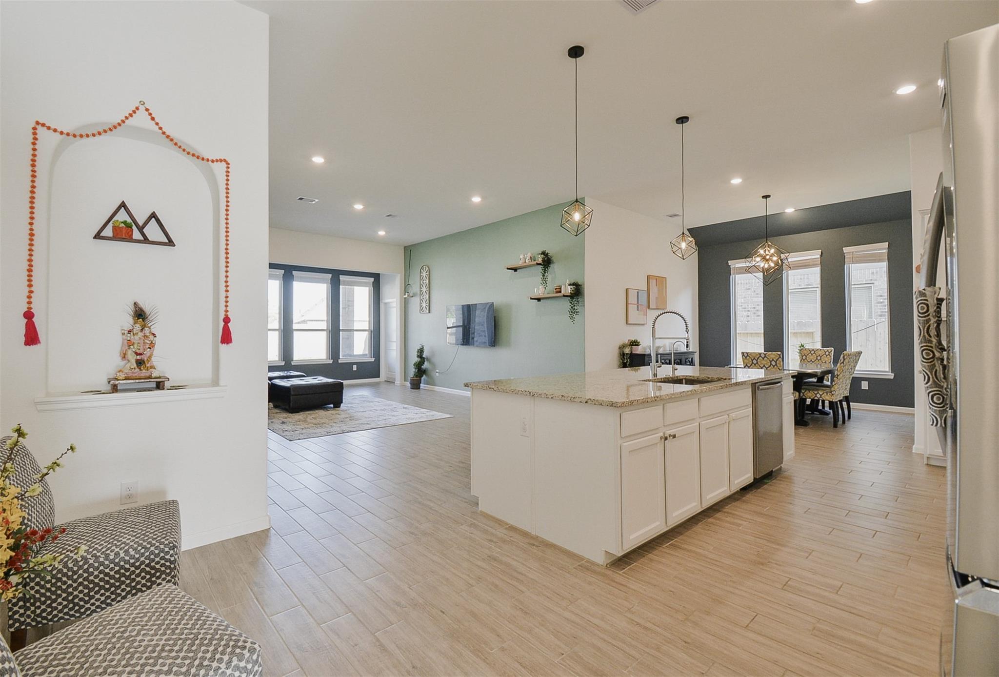 9407 Camden Cliff Court