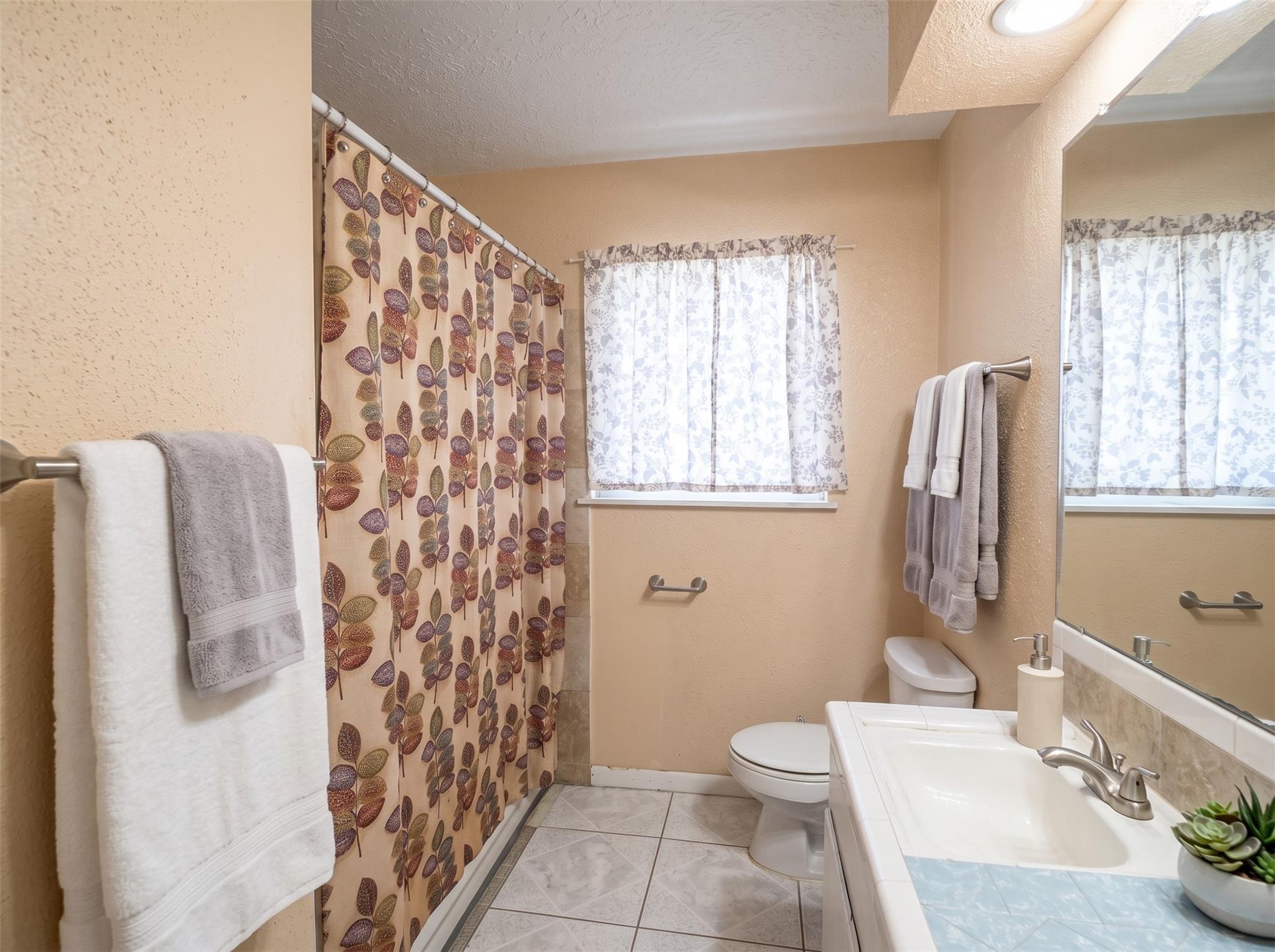 3311 Longwood Drive