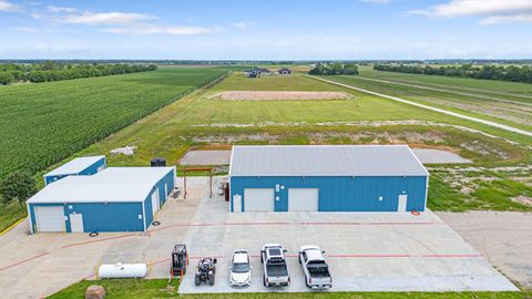 Photo of 15002 Bj Dusek Road, Wallis, TX 77485 (MLS # 6857886)