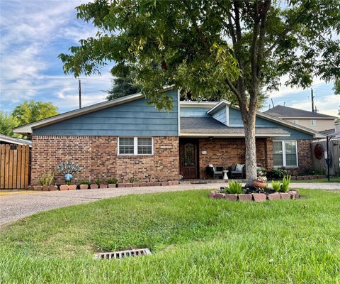 Photo of 11039 Pine Cone Lane, Houston, TX 77041 (MLS # 76497980)