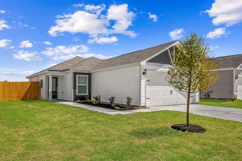 Photo of 10402 Red Cardinal Drive, Cleveland, TX 77328 (MLS # 82724046)