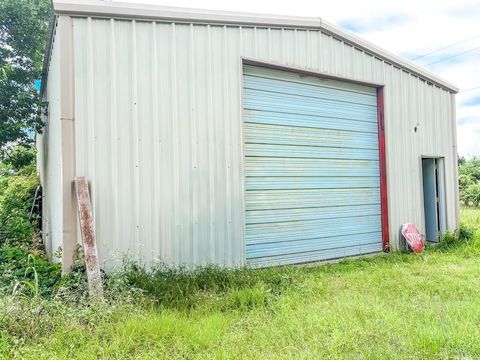 Photo of 1223 Lcr 498, Mexia, TX 76667 (MLS # 41341797)