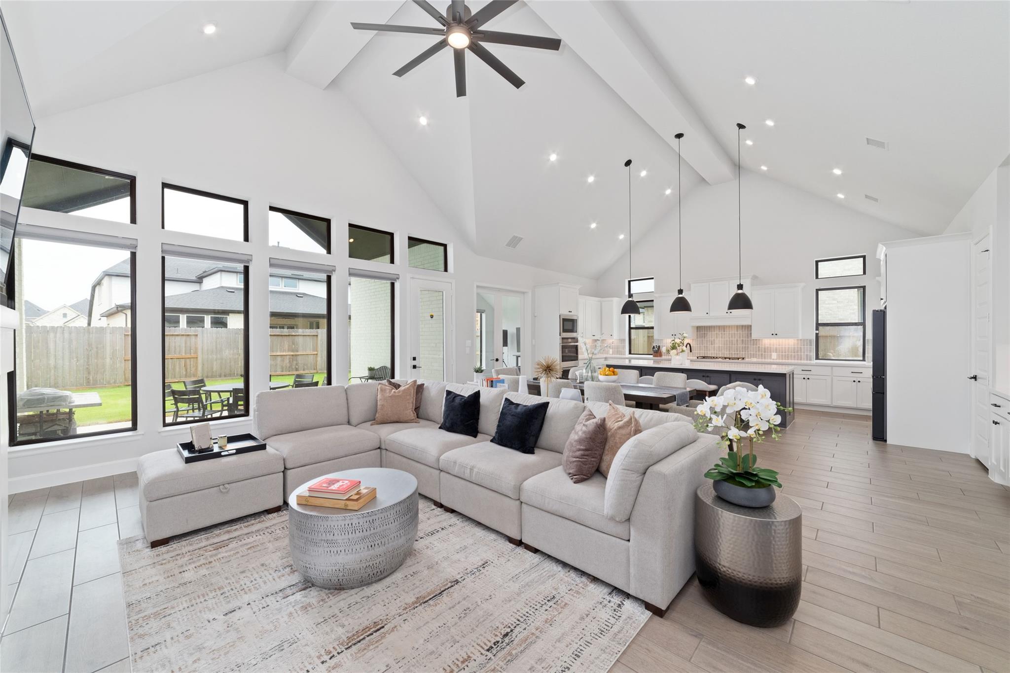 5511 Holly Hollow Lane