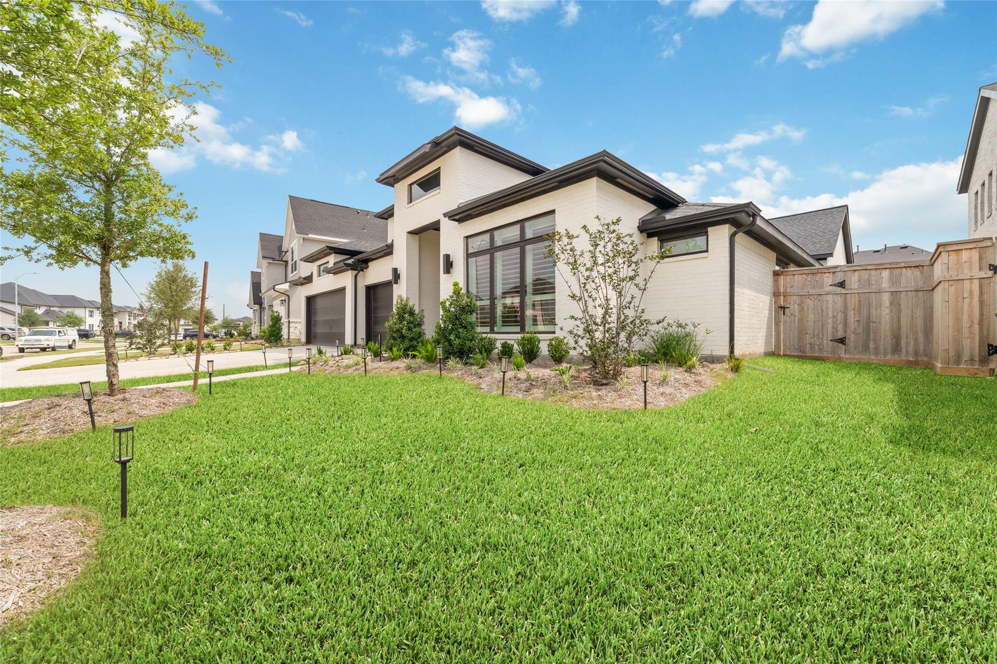 5511 Holly Hollow Lane