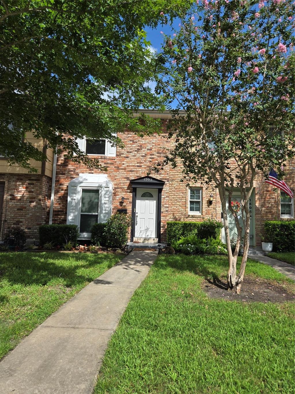 Photo of 1503 Ramada Drive #1503, Houston, TX 77062 (MLS # 27899990)