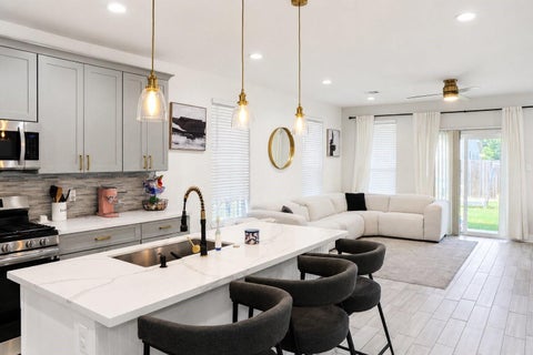 Photo of 7711 Willow Street, Houston, TX 77088 (MLS # 89747148)