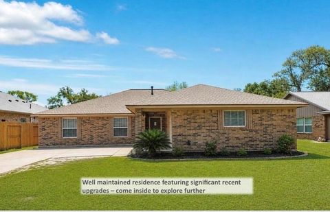 Photo of 305 Freeman Boulevard, West Columbia, TX 77486 (MLS # 54078324)