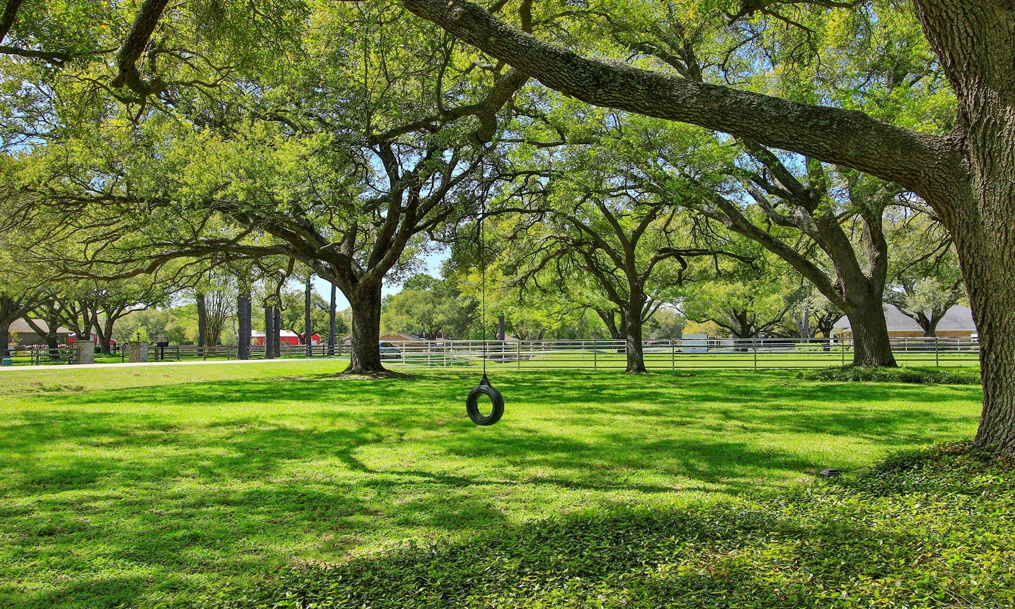 17314 Queenslake Drive