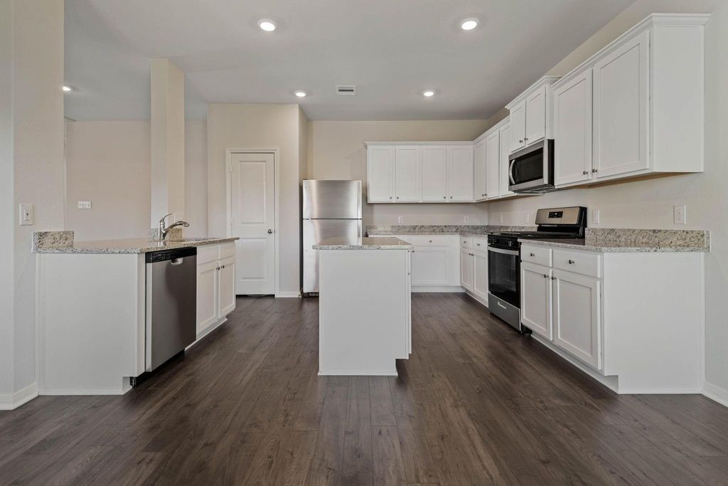 Photo of 15870 Berry Hill Drive, Conroe, TX 77303 (MLS # 45415680)