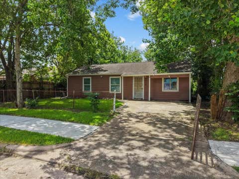 Photo of 3010 Fern Street, Pasadena, TX 77503 (MLS # 58957916)
