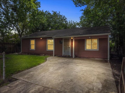 Photo of 3010 Fern Street, Pasadena, TX 77503 (MLS # 58957916)