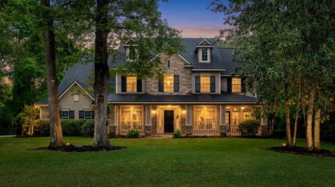 Photo of 13258 Overlook Court, Conroe, TX 77302 (MLS # 23425866)