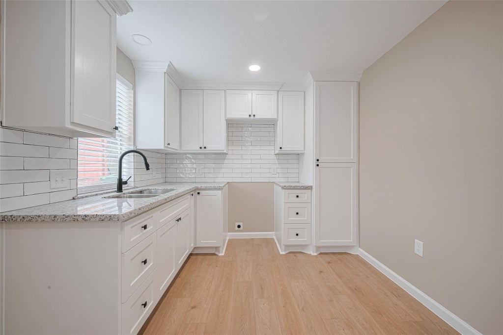 Photo of 2516 Craigmont Street, Houston, TX 77023 (MLS # 60586717)